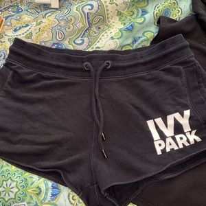 Ivy Park Sweat Shorts Faded Black Sz.Large